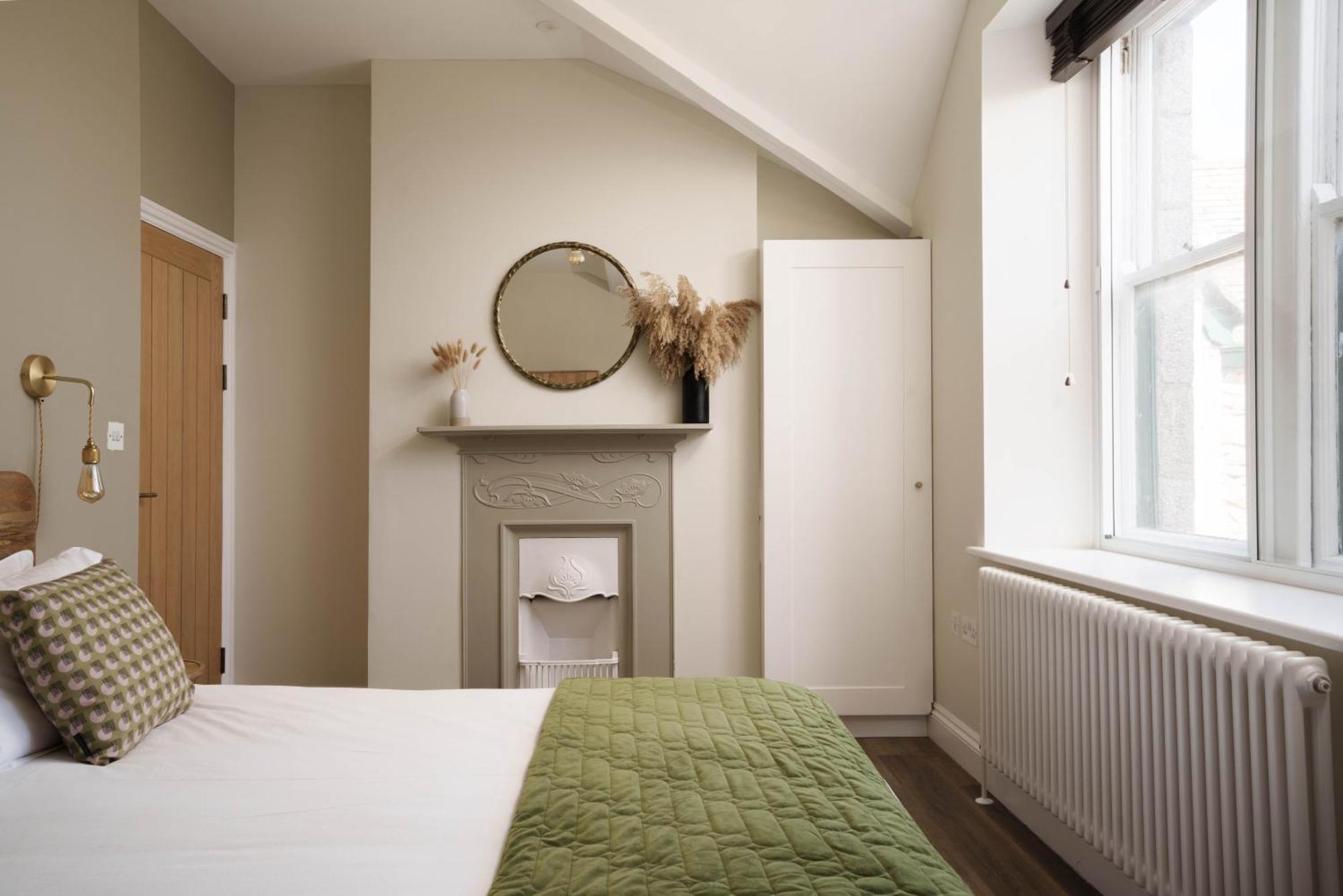 Modern Central One Bedroom Apartment In Penzance Eksteriør bilde